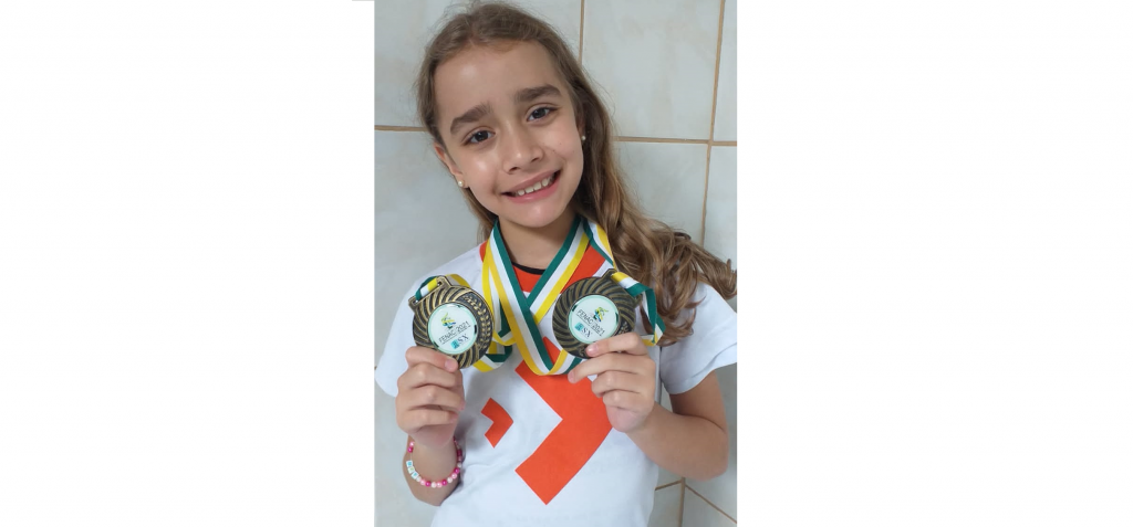 Natália e Heloíse Biazon conquistam medalhas no Campeonato Brasileiro de  Xadrez Escolar –