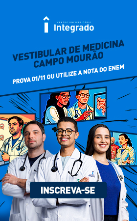 Banner mostrando Médicos de jaleco com a frase "Faça o vestibular de medicina Campo mourão"
